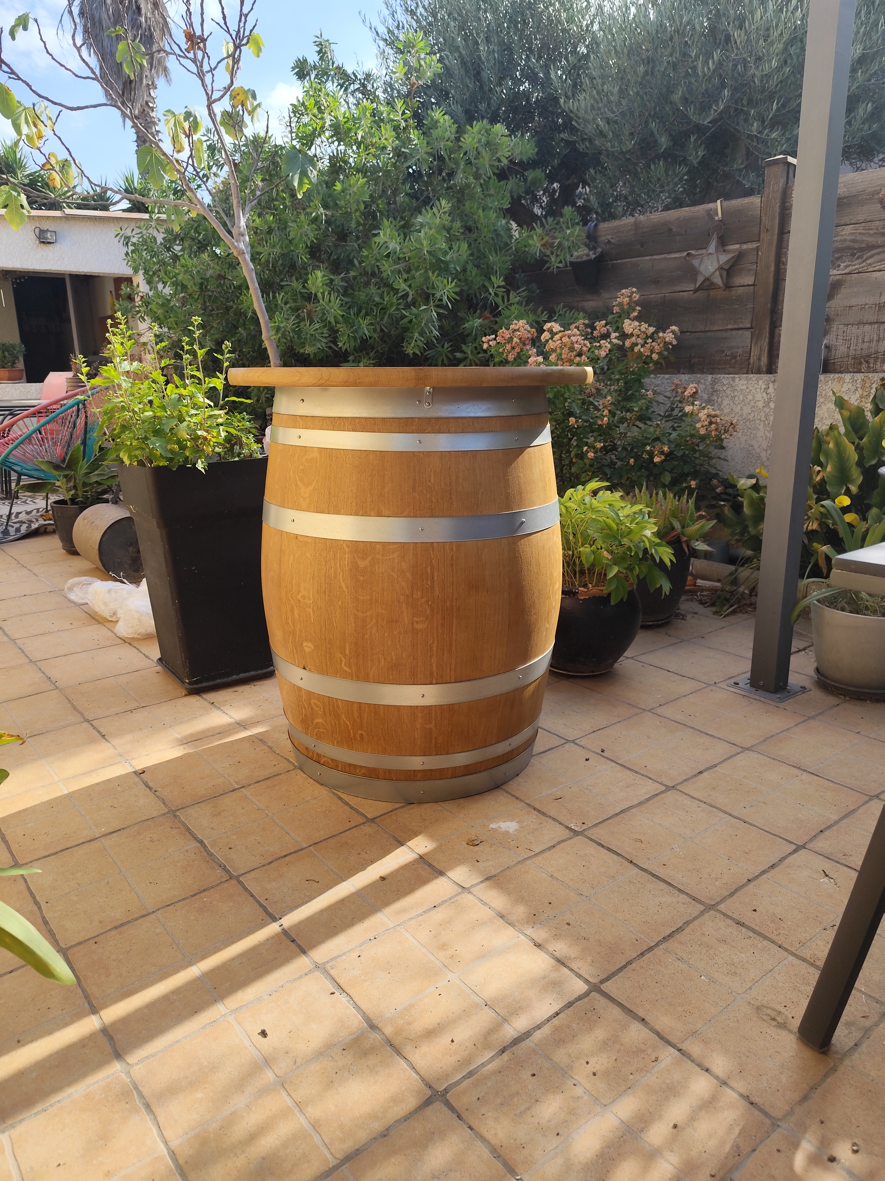 Mange-debout en tonneau - Terrasse